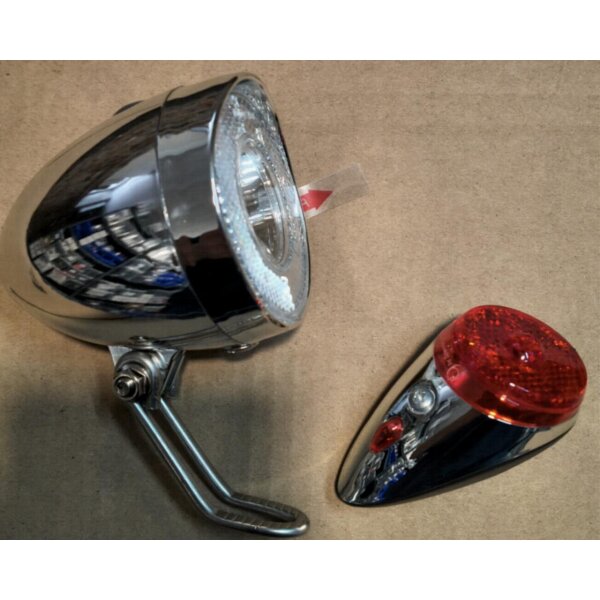 Vintage LED-Scheinwerfer 30UX,CHROM  + Vintage  Batterie Schutzblech Rücklicht